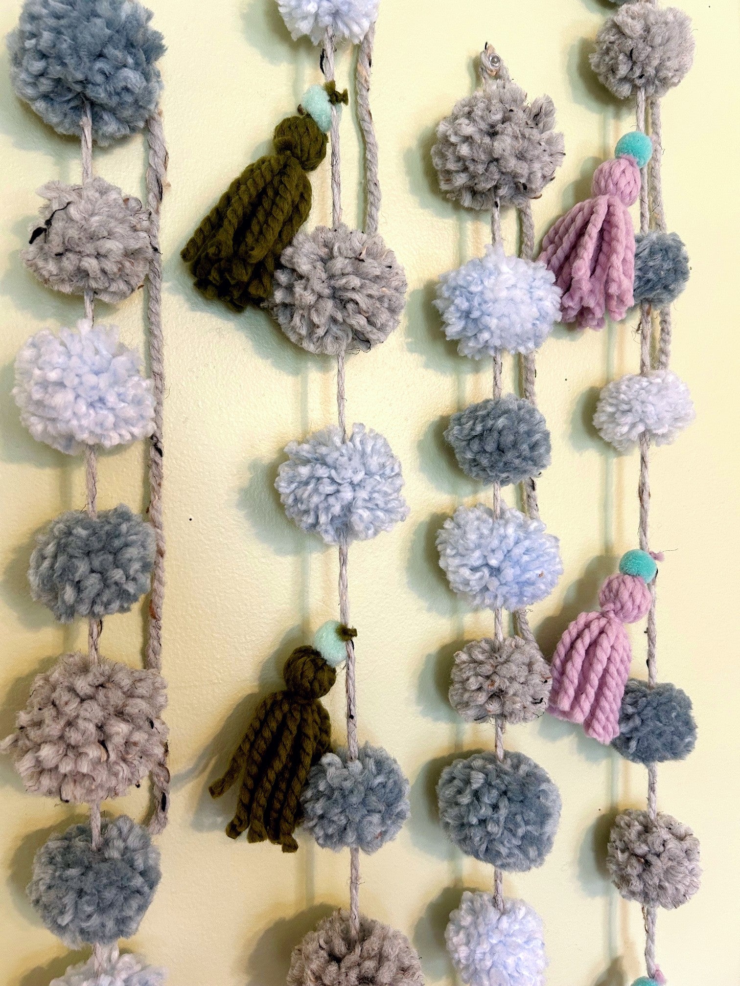 Tassel Pom Pom Garland