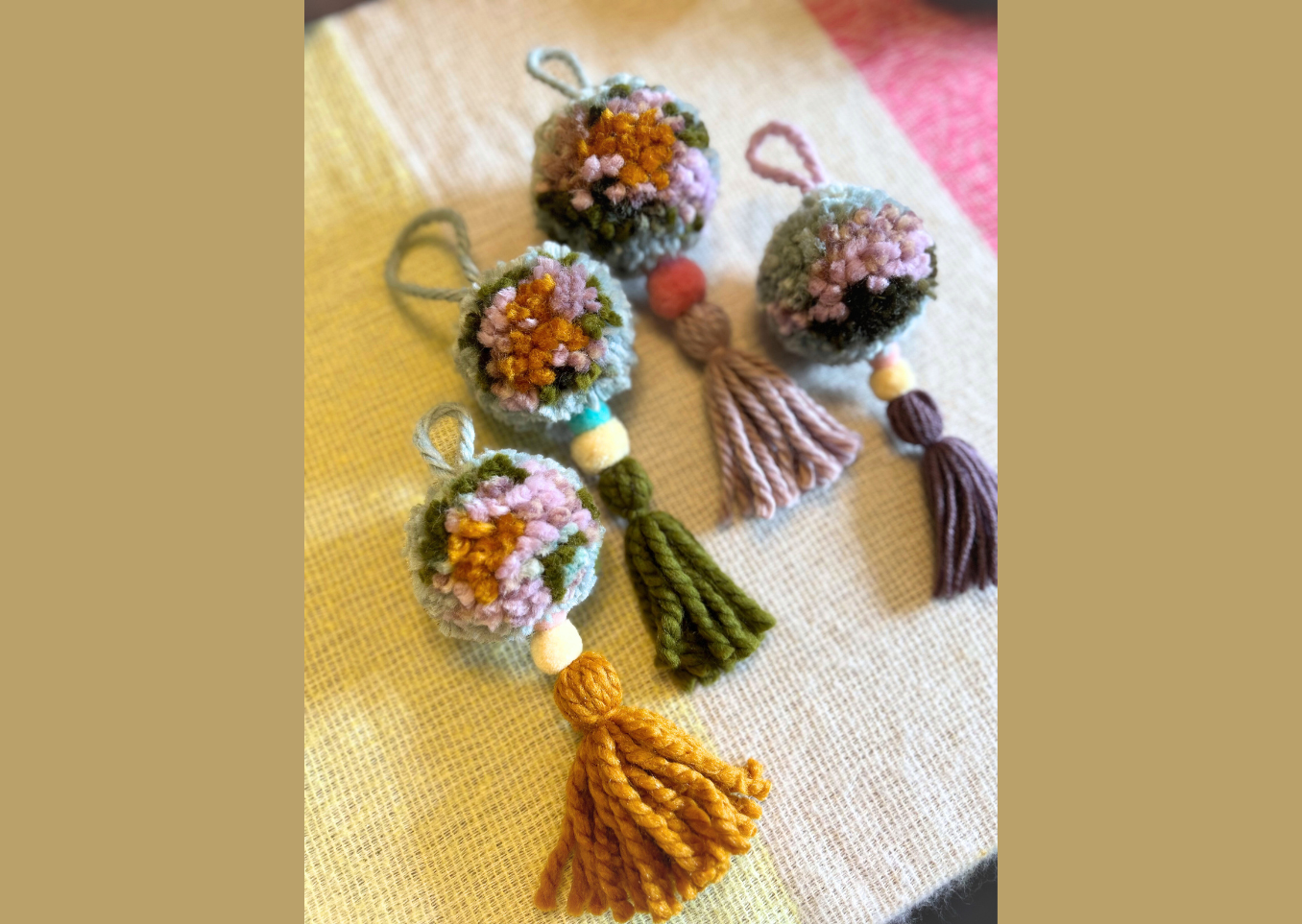 Pom Pom with Tassel